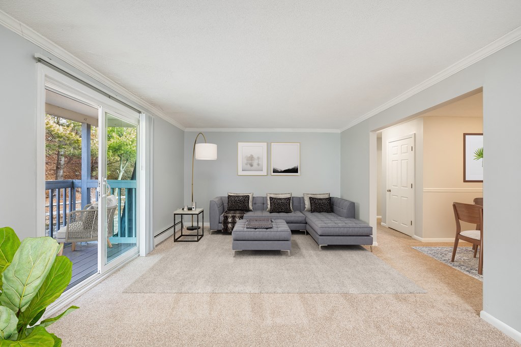 Ashford Crossing Apartments, 22 Yorkshire Terrace, Shrewsbury, MA